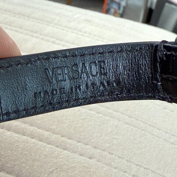 Versace 1015270 Medusa Calf Black Leather Embossed Croc Bracelet - Picture 7 of 10